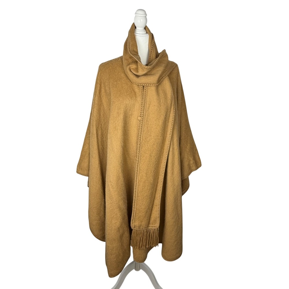 Alpaca Camargo Cape Women OS Camel Tan Scarf Attached Wool Peru Avant Garde Art